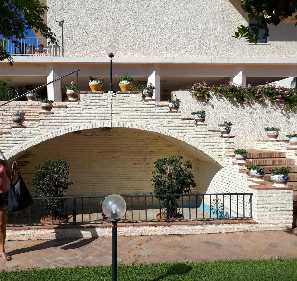 Carihuela park palace Torremolinos Exterior foto